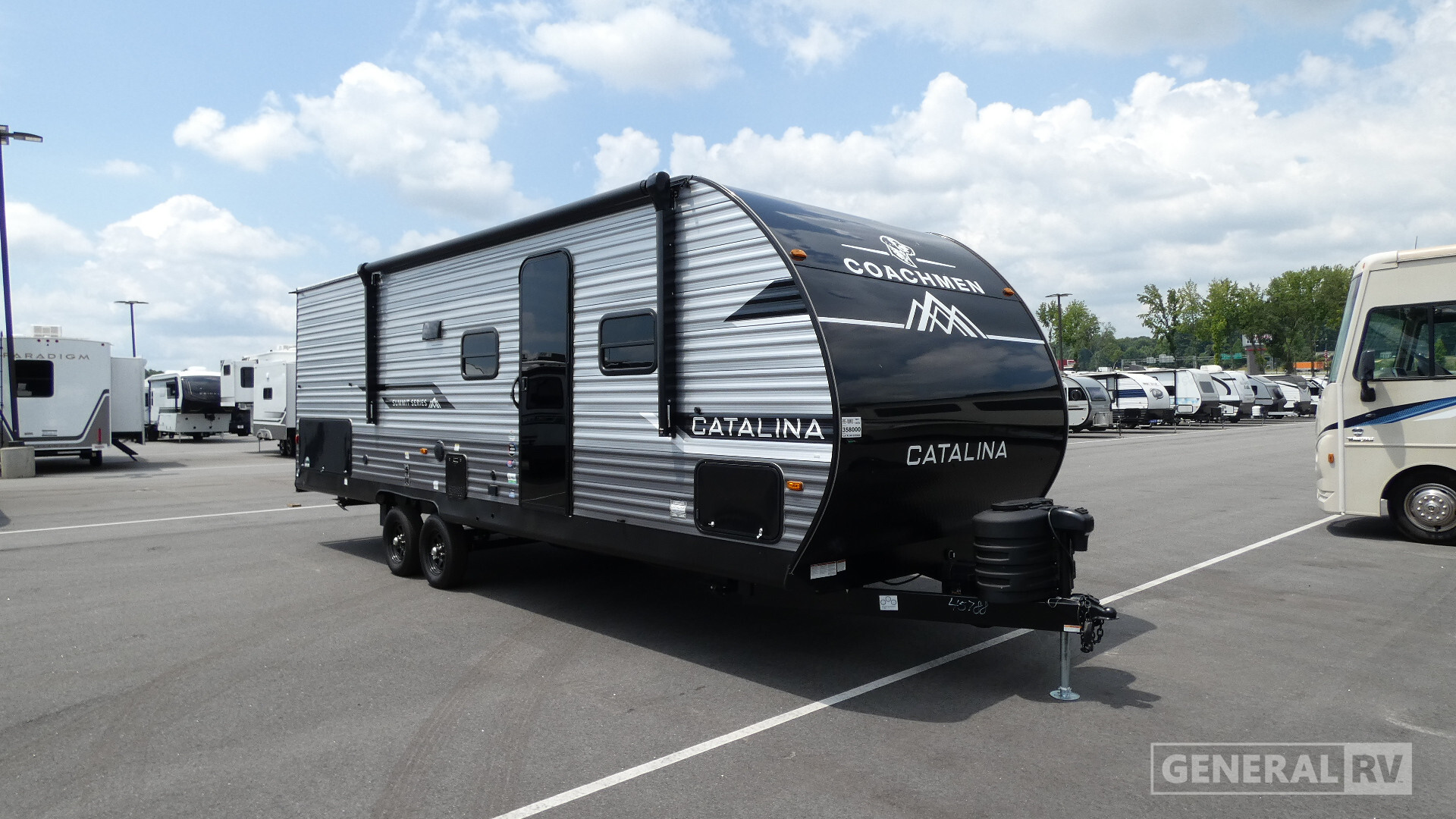 2025 Coachmen CATALINA SUMMIT SERIES 8 261BHS in salisbury NC