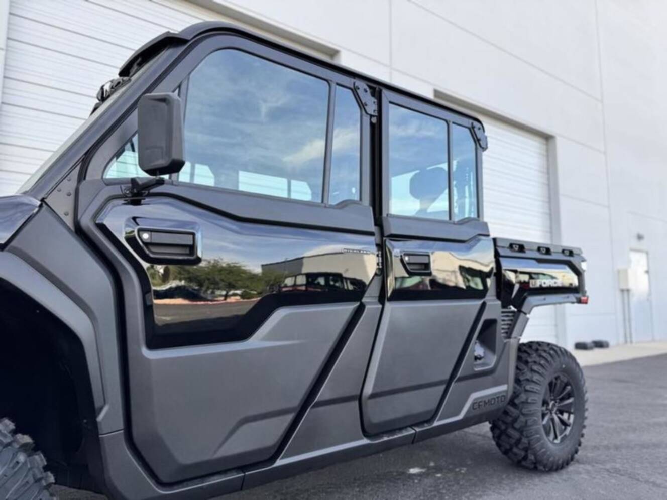 A photo of this 2026 CFMOTO UFORCE U10 XL Pro Highland