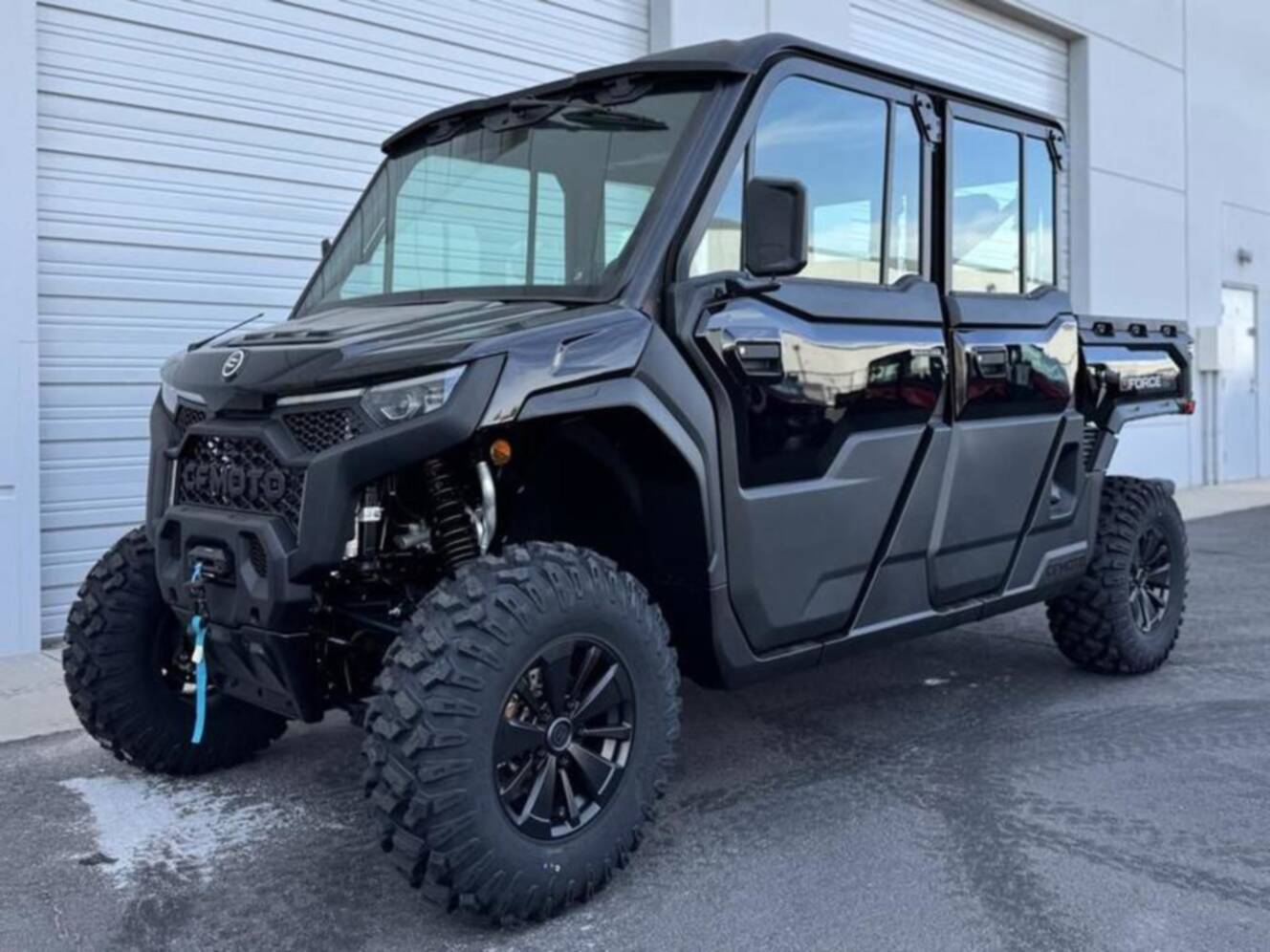 A photo of this 2026 CFMOTO UFORCE U10 XL Pro Highland