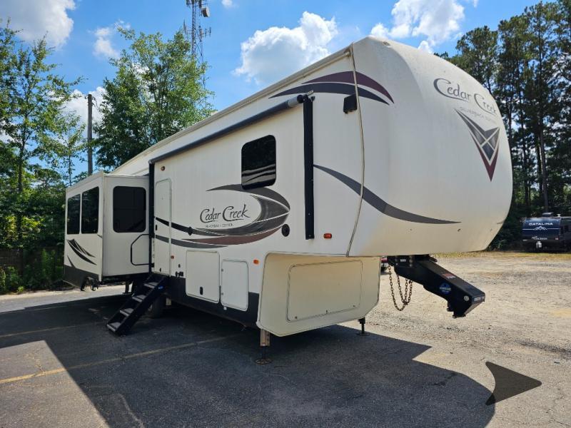 2019 Forest River Rv Cedar Creek Silverback 29IK in longview TX
