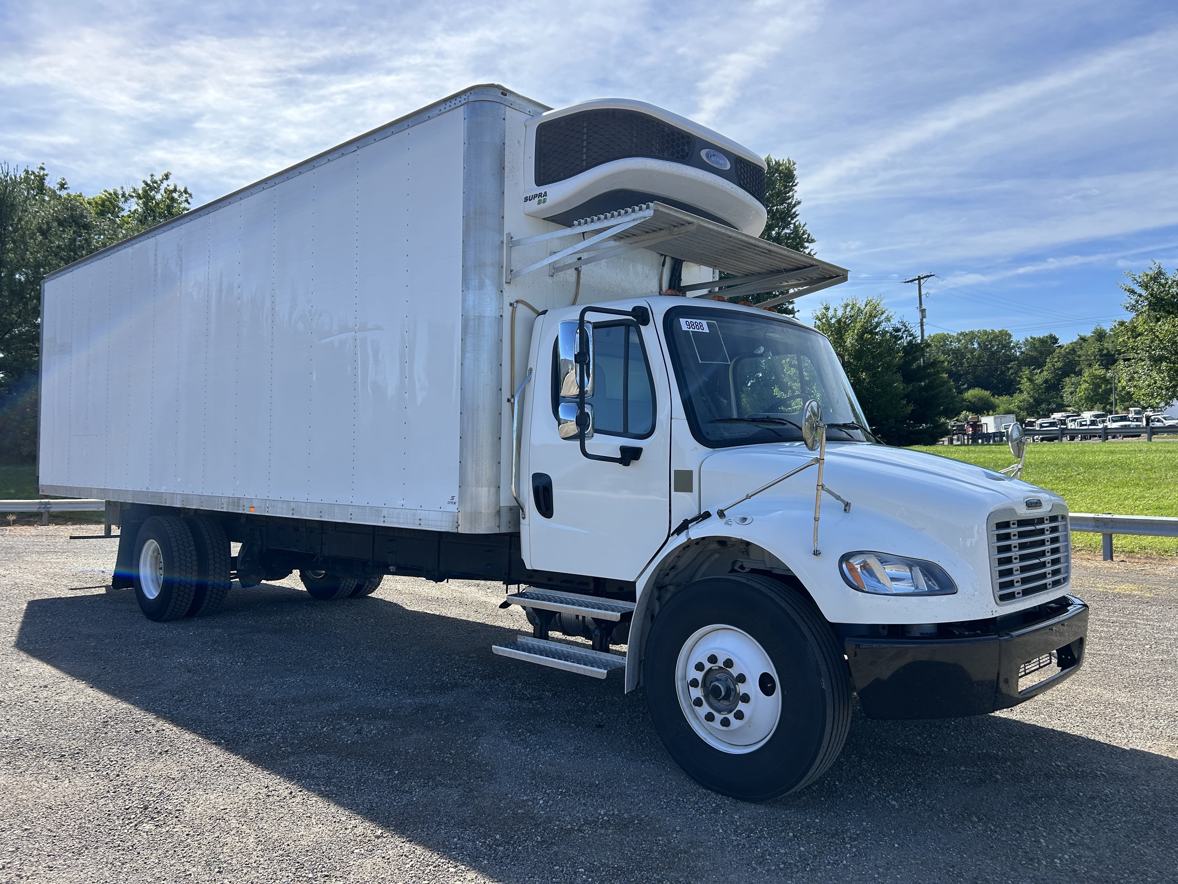2022 FREIGHTLINER BUSINESS CLASS M2 106 in Mount Vernon, OH