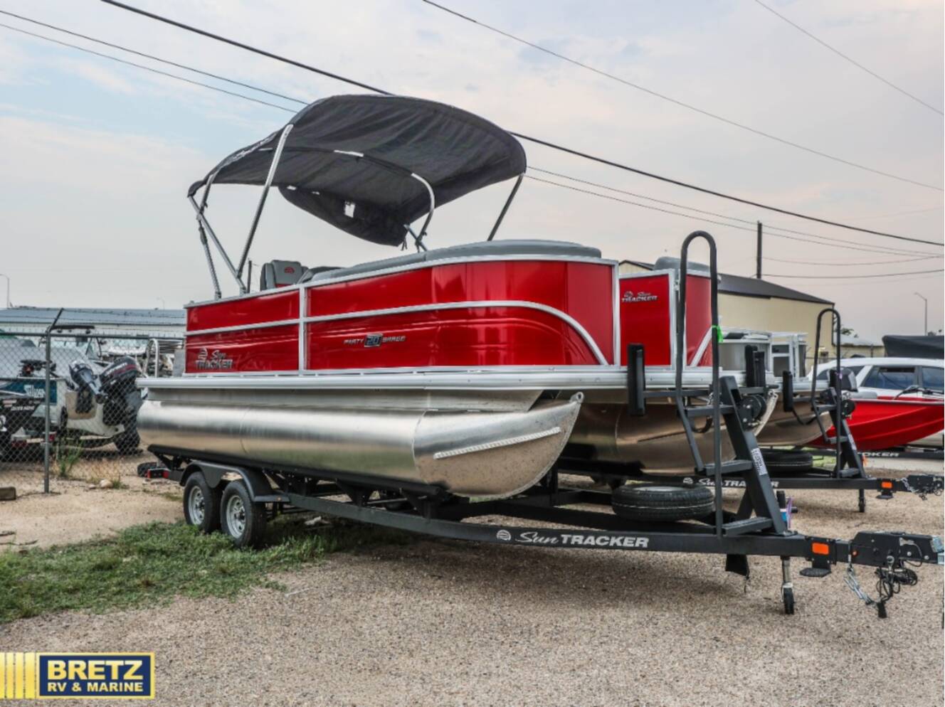 A photo of this 2026 Sun Tracker Party Barge 20 DLX
