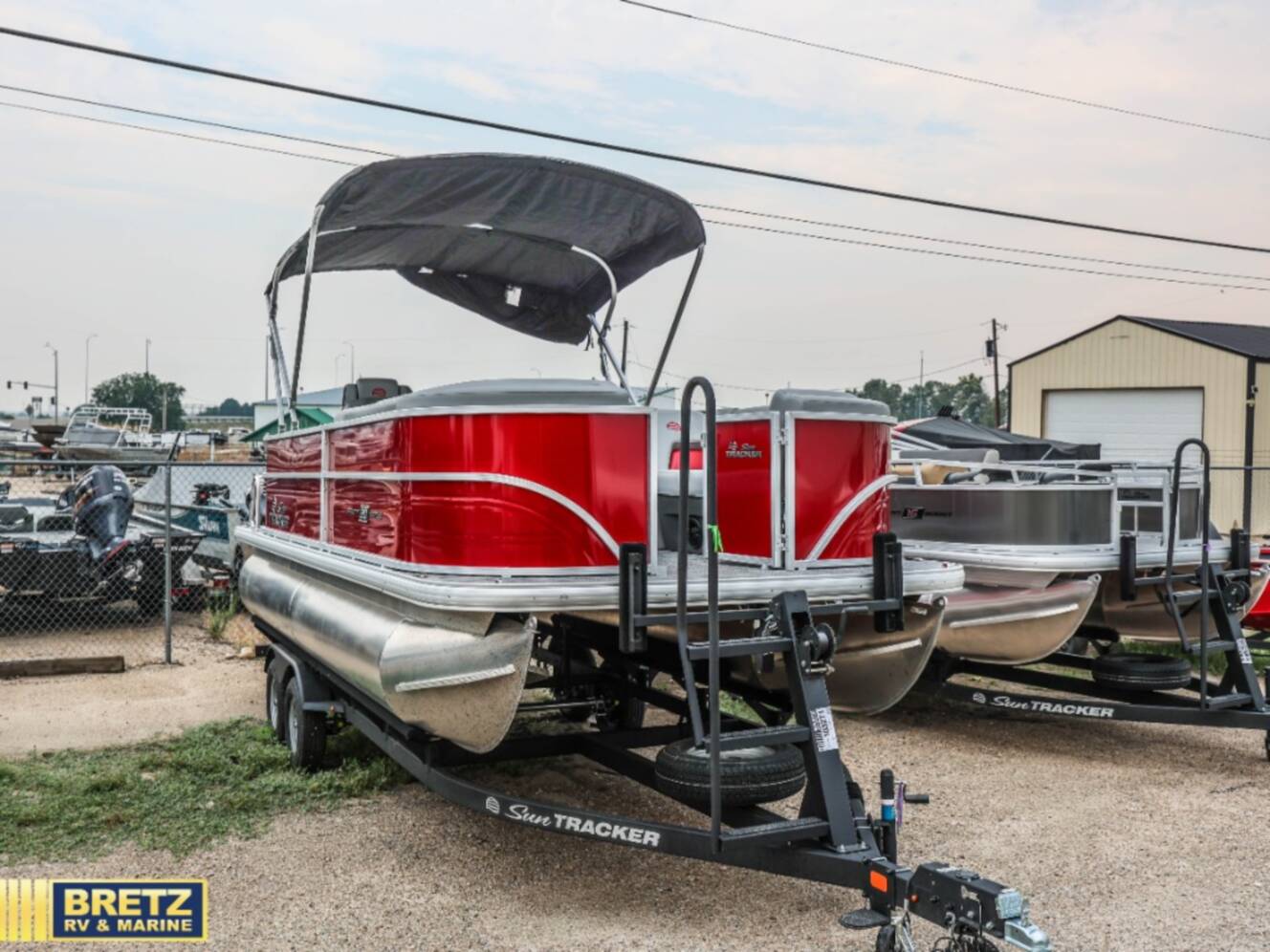 A photo of this 2026 Sun Tracker Party Barge 20 DLX