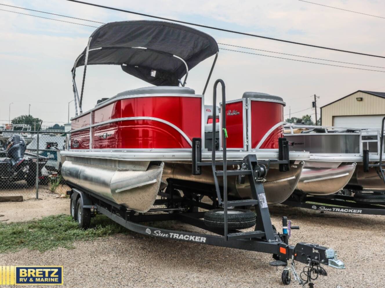 A photo of this 2026 Sun Tracker Party Barge 20 DLX