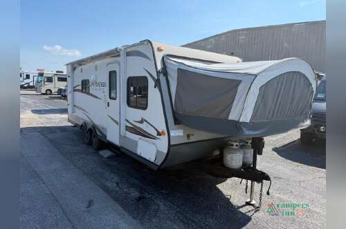 2014 Jayco Jay Feather Ultra Lite 23B in davenport IA