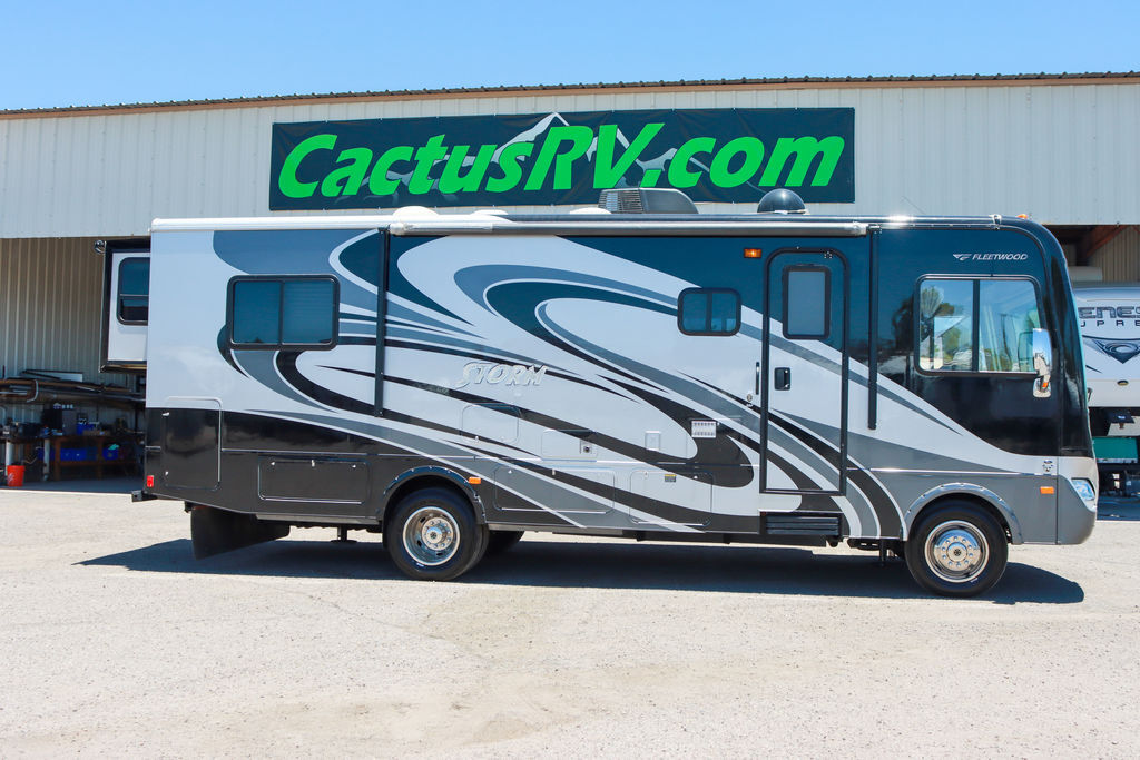 2013 Fleetwood Storm 28F in tucson AZ