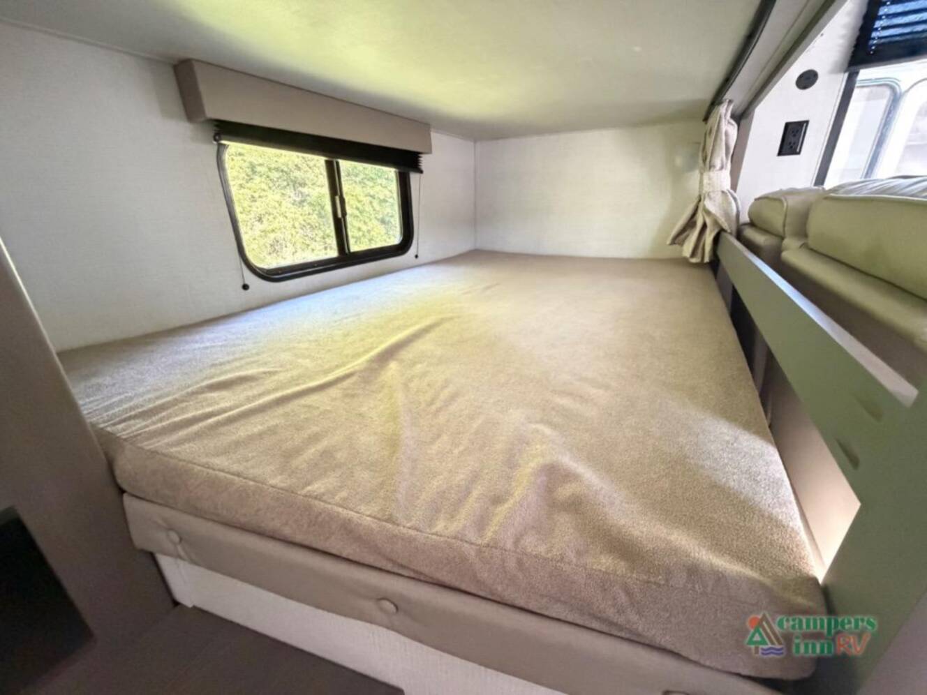 A photo of this 2025 Grand Design Transcend Xplor 265BHT