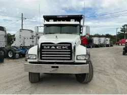 2023 Mack GR104FR