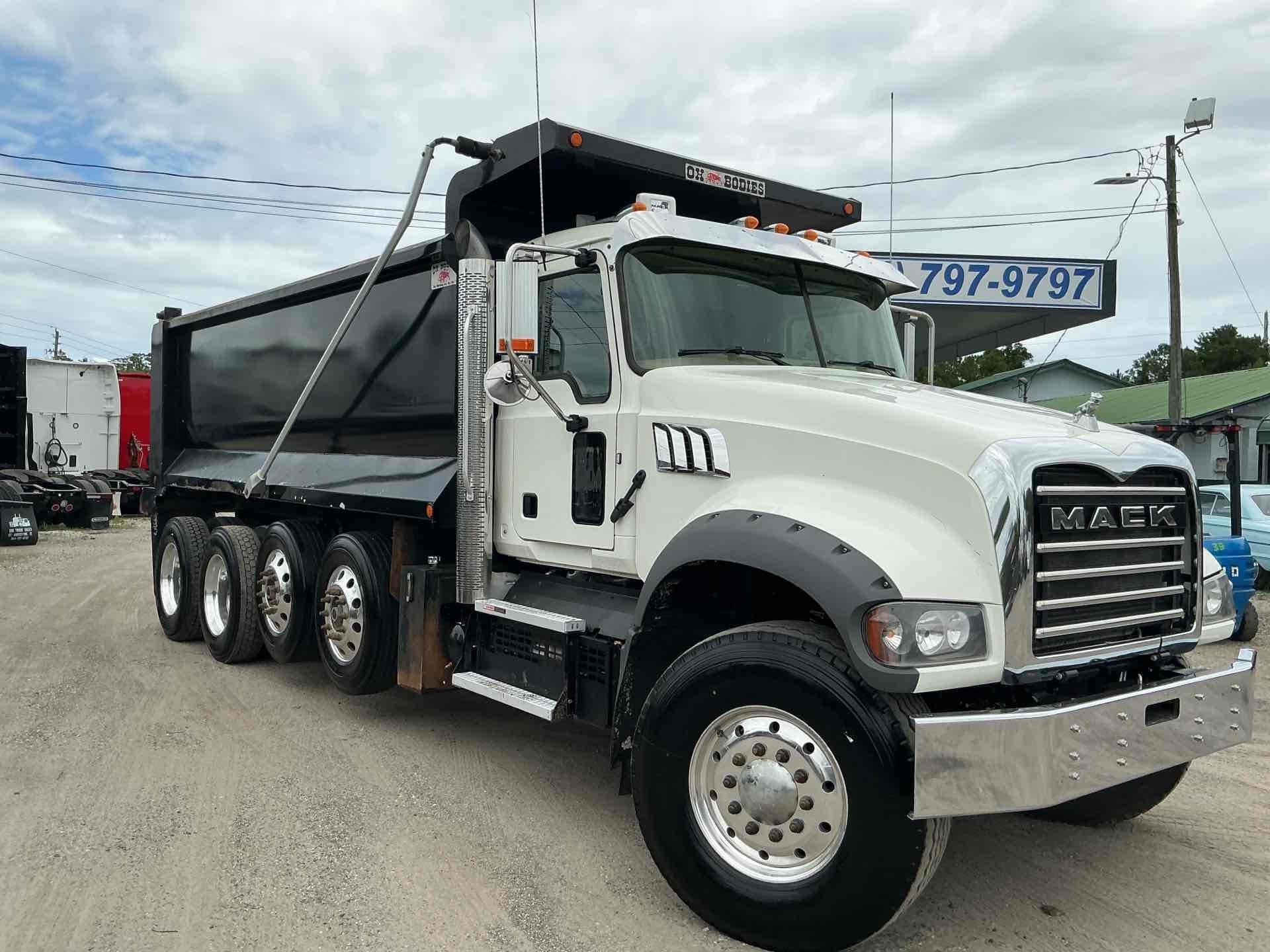 2023 Mack GR104FR in Saint Augustine, FL