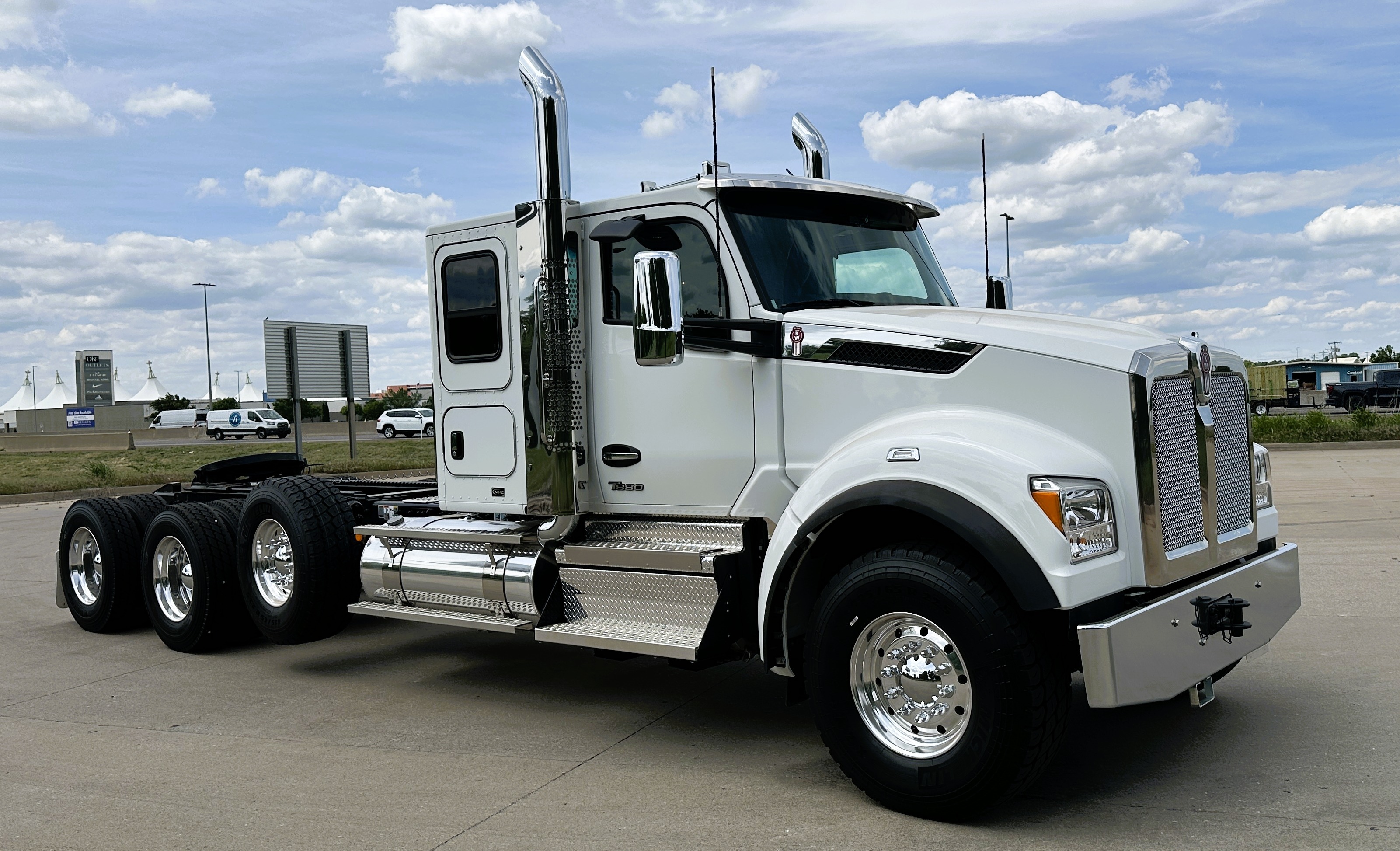 2027 KENWORTH T880S PH in Oklahoma City, OK