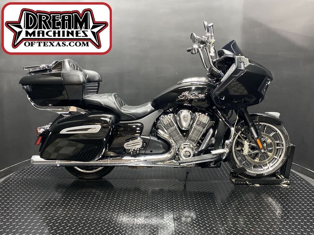 2023 Indian Motorcycle® Pursuit Limited with Premium Package Black Metallic LIMITED in Farmers Branch, TX