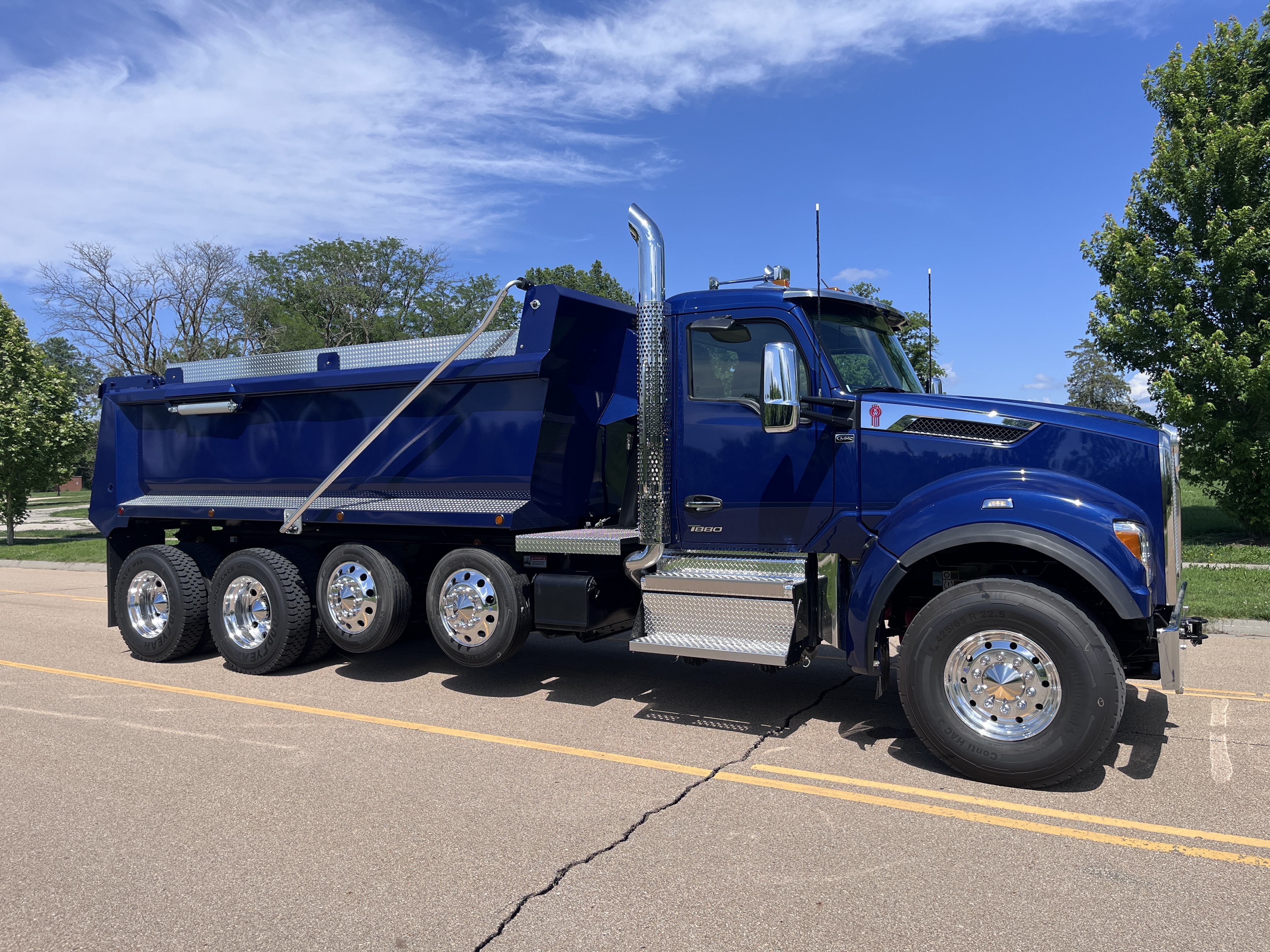 2027 KENWORTH T880S PH in Topeka, KS