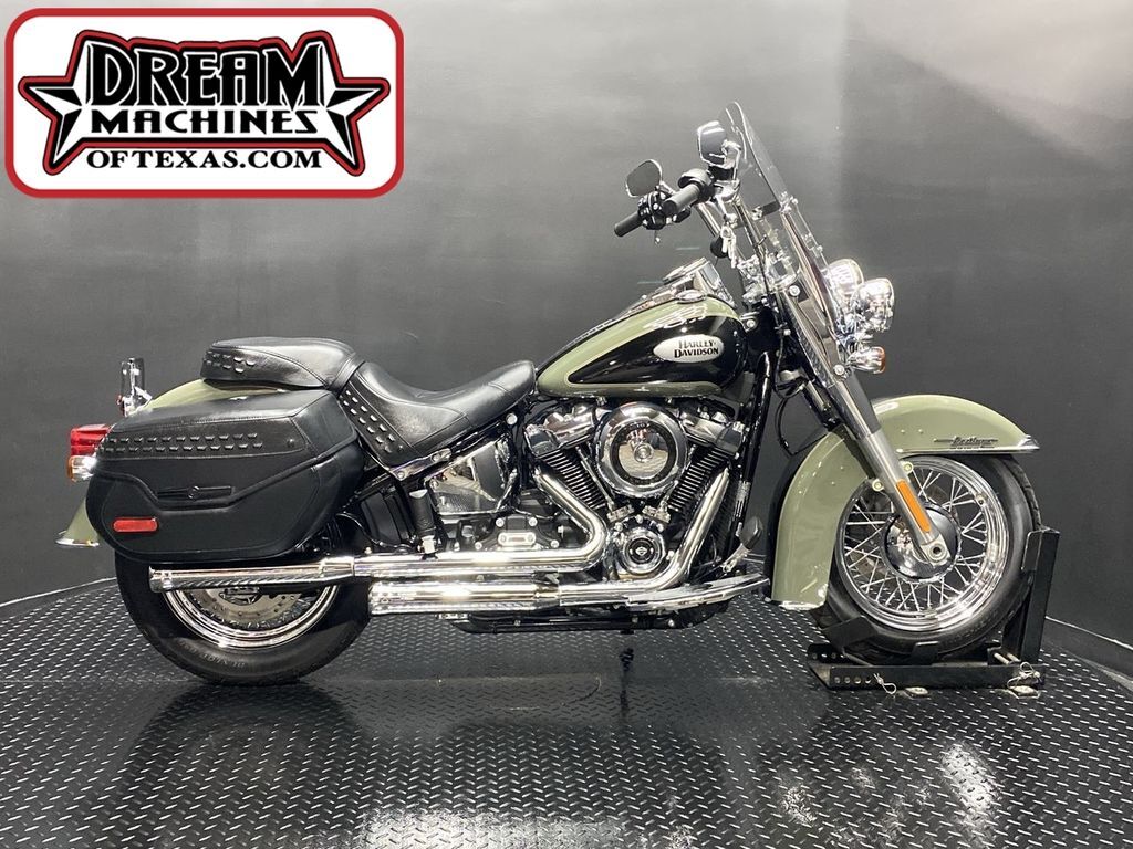 2021 Harley-Davidson® FLHC - Heritage Classic BASE in Farmers Branch, TX