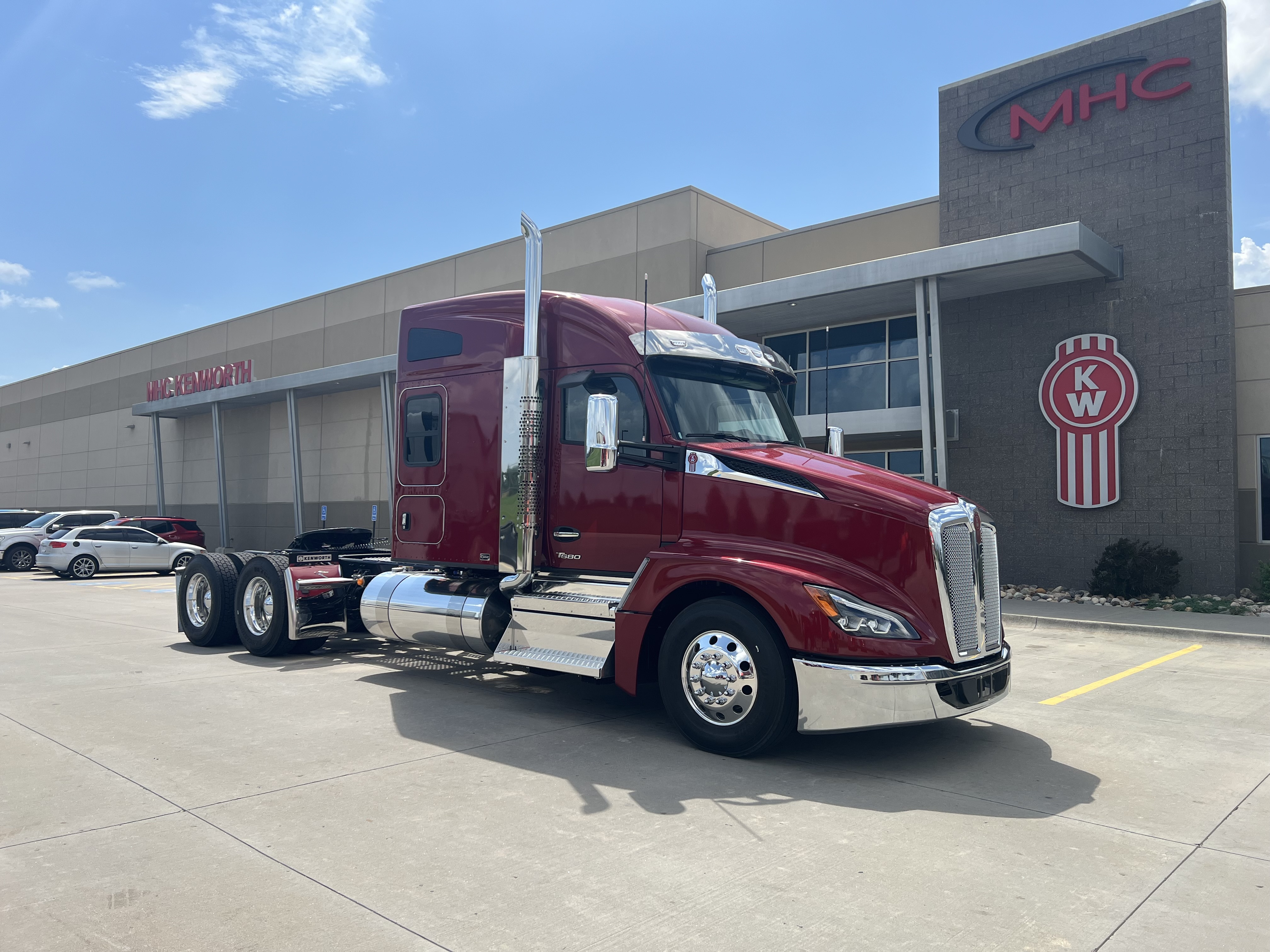 2027 KENWORTH T680 in Omaha, NE