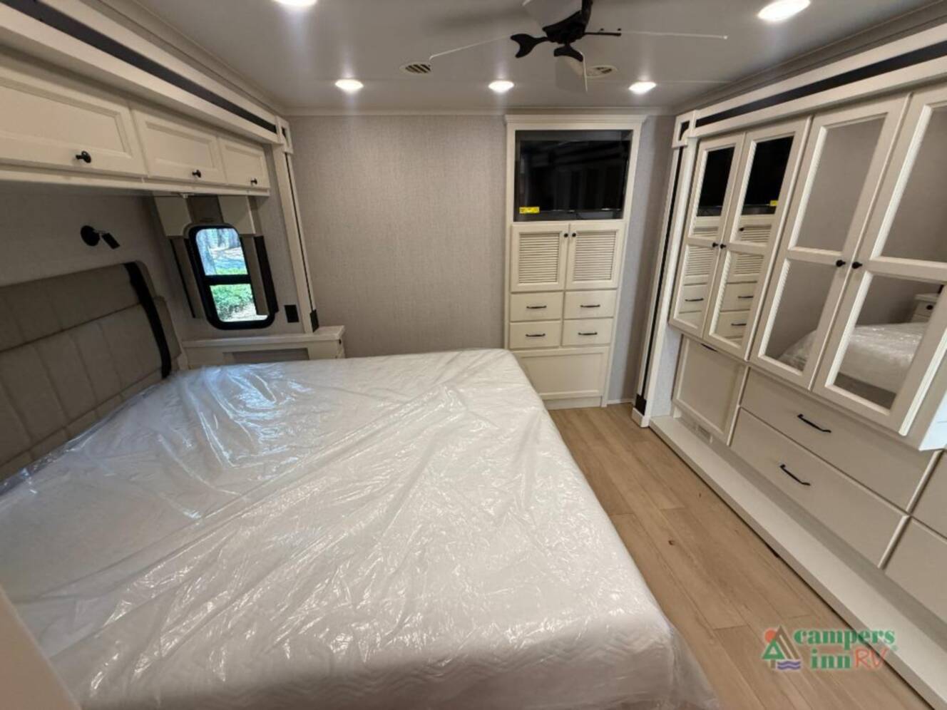 A photo of this 2027 Tiffin Motorhomes Open Road Allegro 34 PA