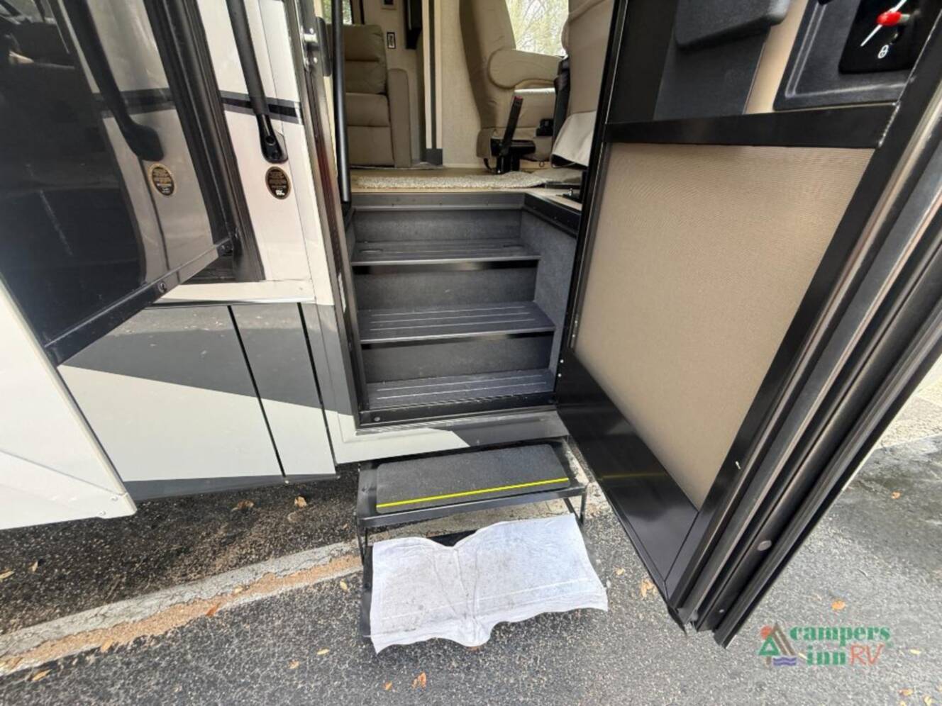A photo of this 2027 Tiffin Motorhomes Open Road Allegro 34 PA