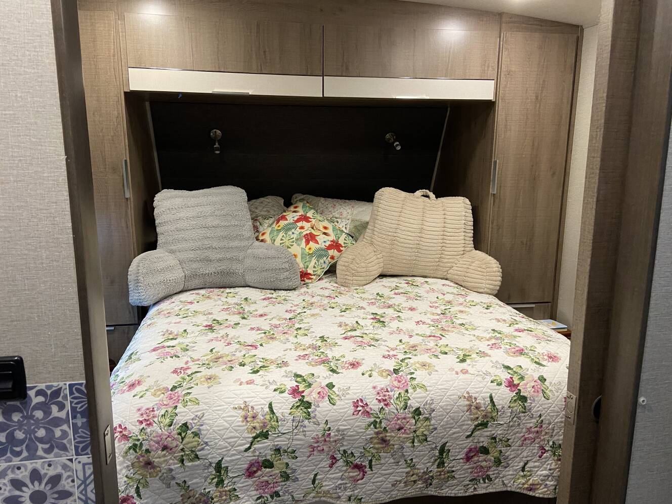 A photo of this 2020 Grand Design IMAGINE 3000QB