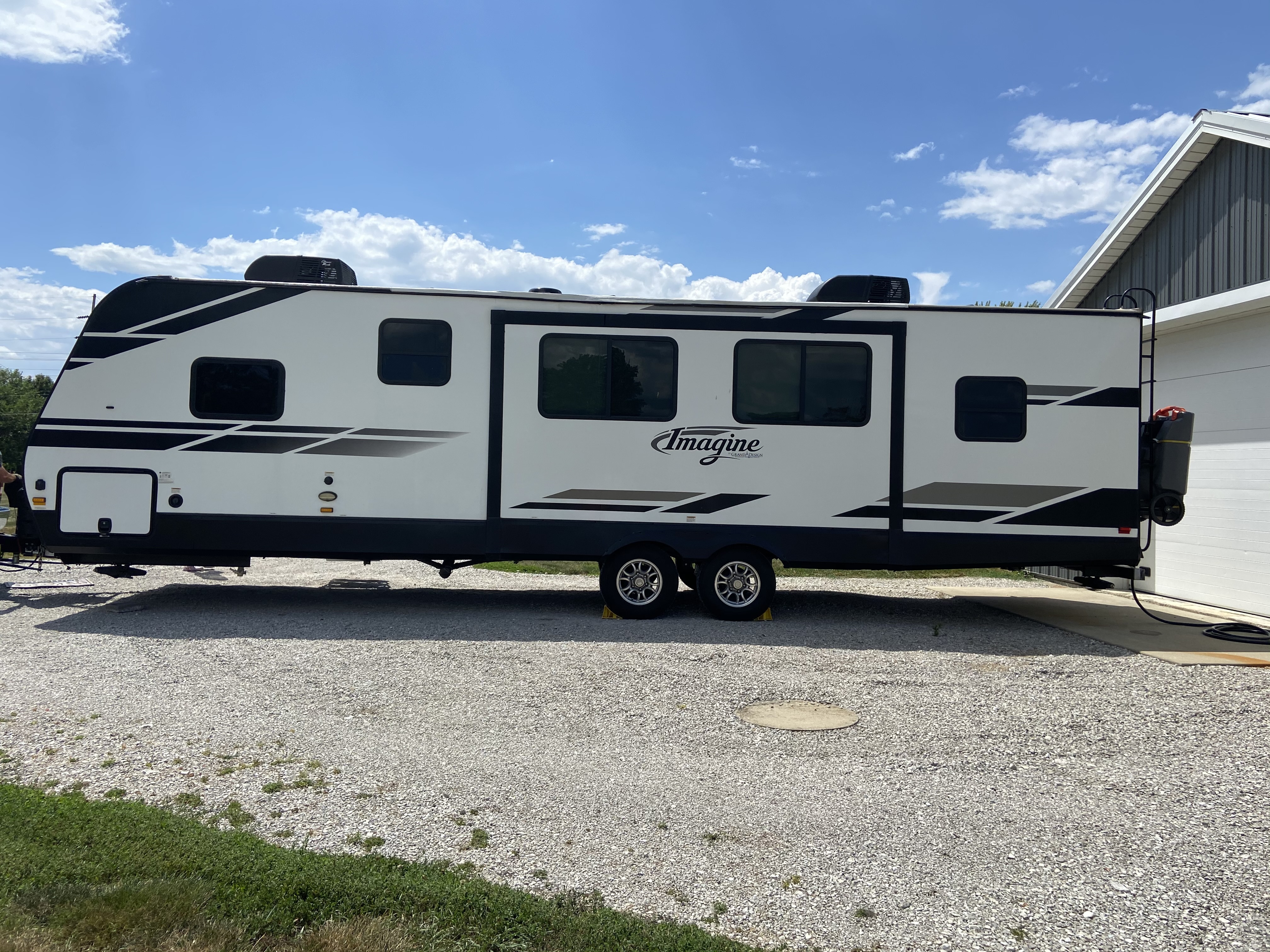 2020 Grand Design IMAGINE 3000QB RV