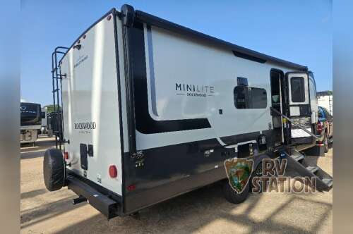 2027 Forest River Rv Rockwood Mini Lite 2520BH in colbert OK