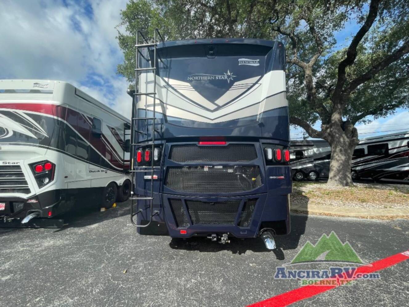A photo of this 2027 Newmar NORTHERN STAR 3418