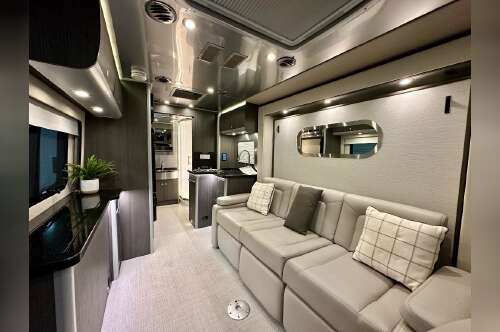 2022 Airstream Atlas Murphy Suite in franklin TN
