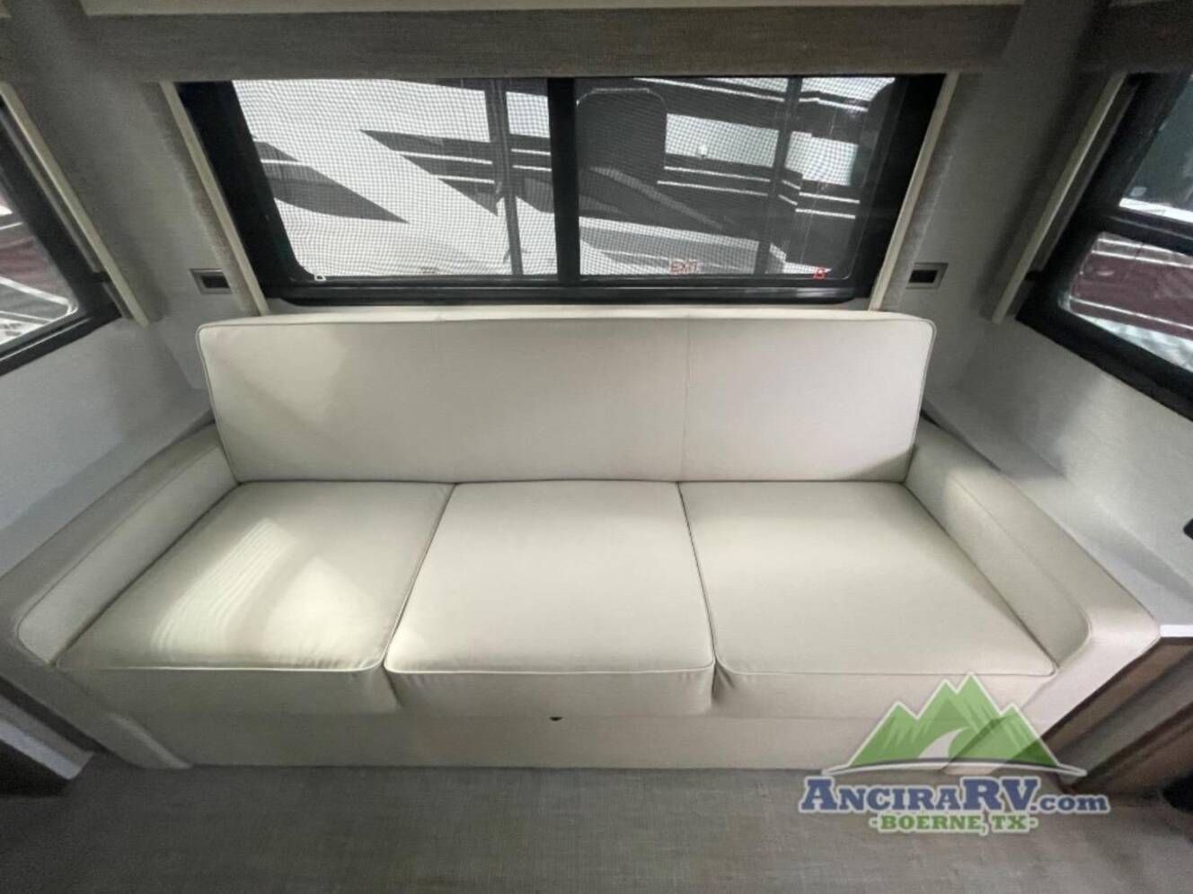 A photo of this 2027 Newmar NORTHERN STAR 3418
