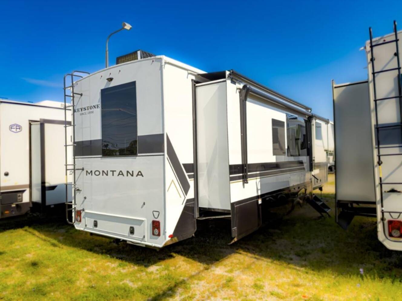 A photo of this 2027 Keystone Rv Montana 3900RK