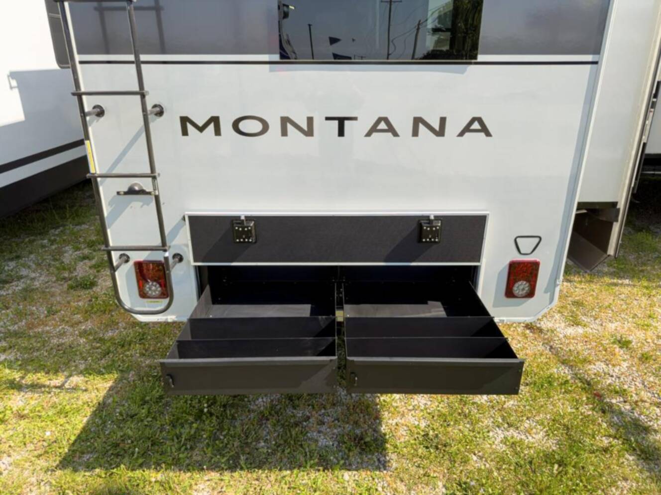 A photo of this 2027 Keystone Rv Montana 3900RK