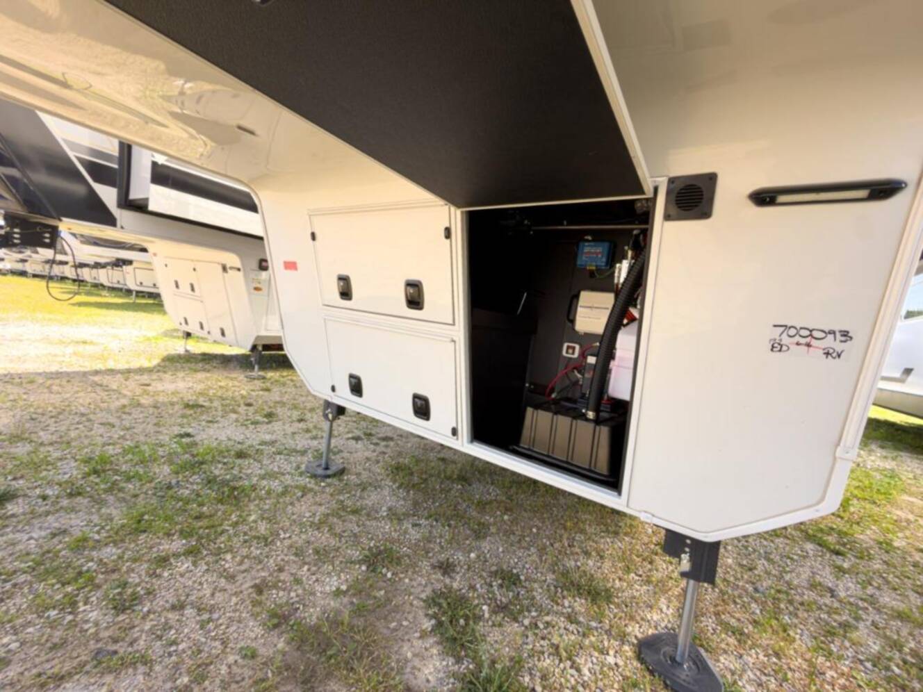 A photo of this 2027 Keystone Rv Montana 3900RK