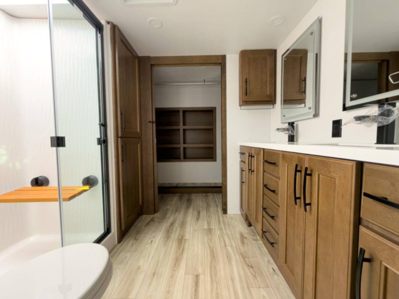 A photo of this 2027 Keystone Rv Montana 3900RK