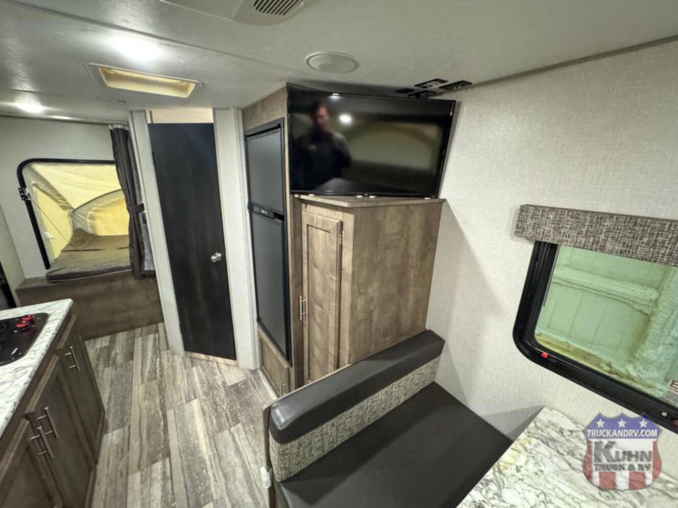 A photo of this 2020 Kz Sportsmen Classic 160RBT