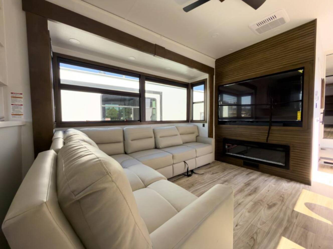 A photo of this 2027 Keystone Rv Montana 3900RK