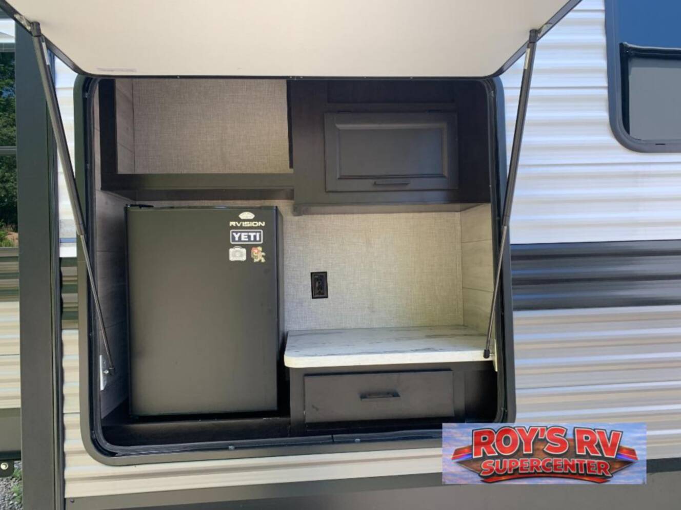 A photo of this 2023 Jayco Jay Flight 340RLK