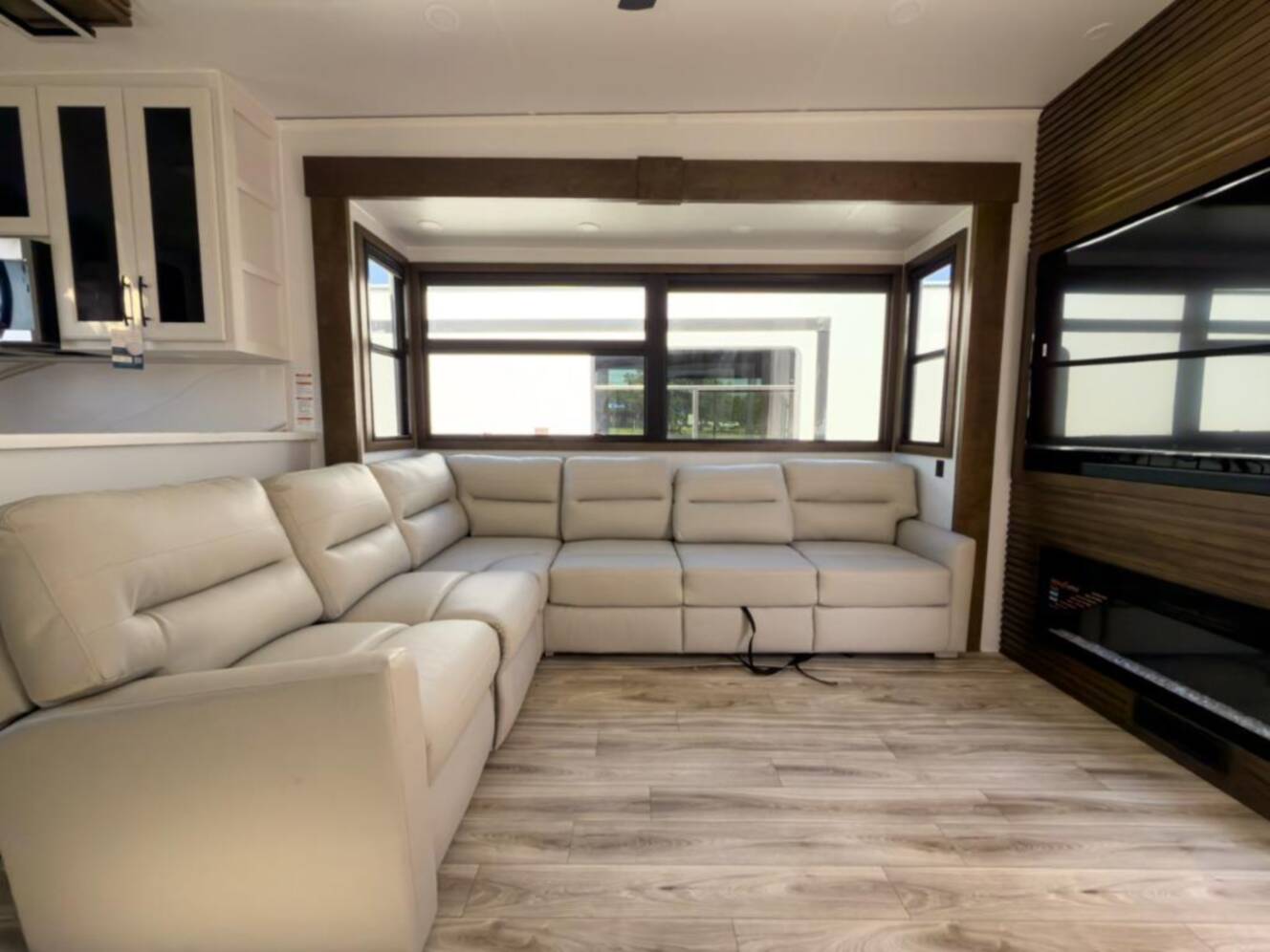 A photo of this 2027 Keystone Rv Montana 3900RK
