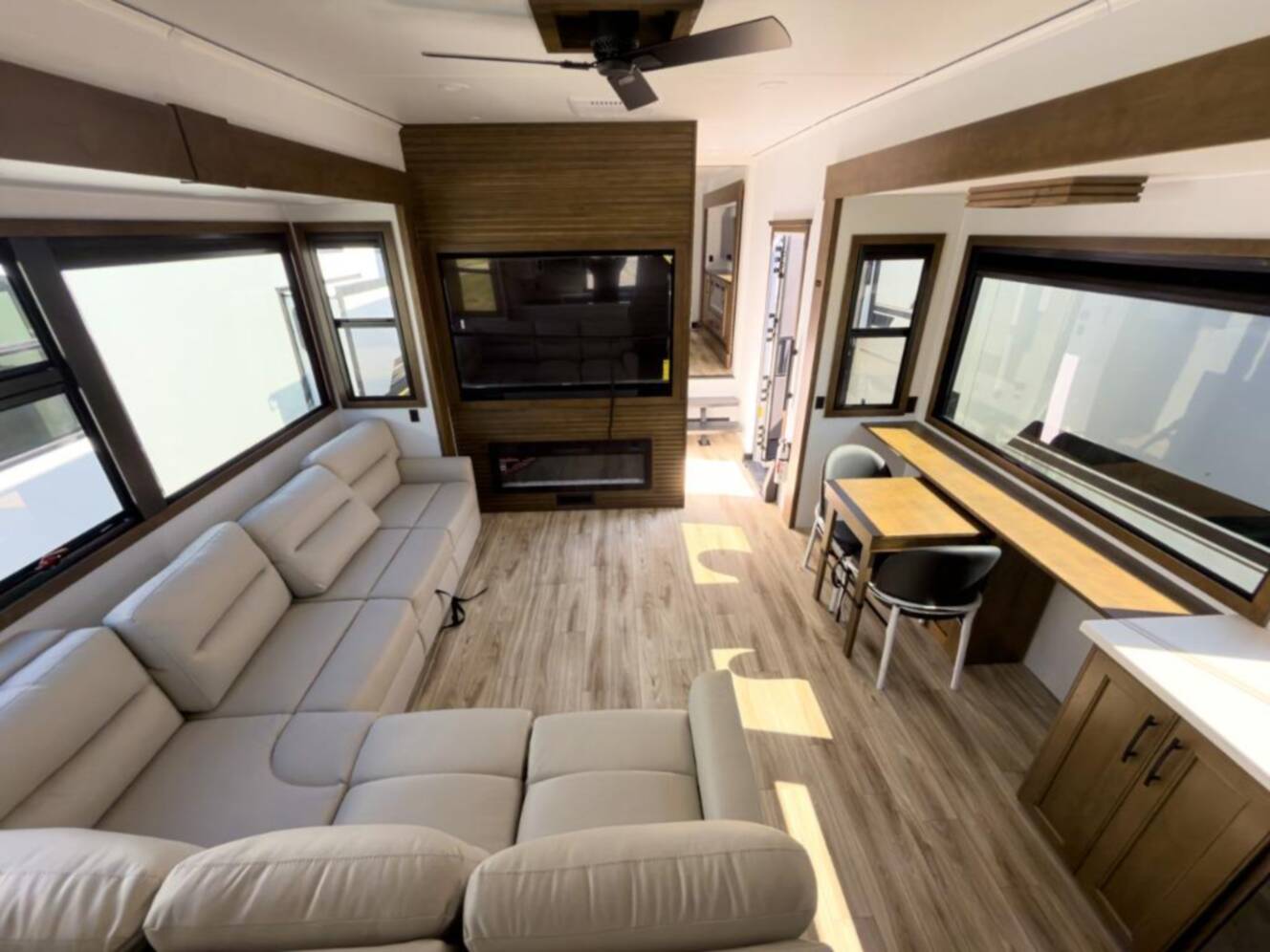 A photo of this 2027 Keystone Rv Montana 3900RK