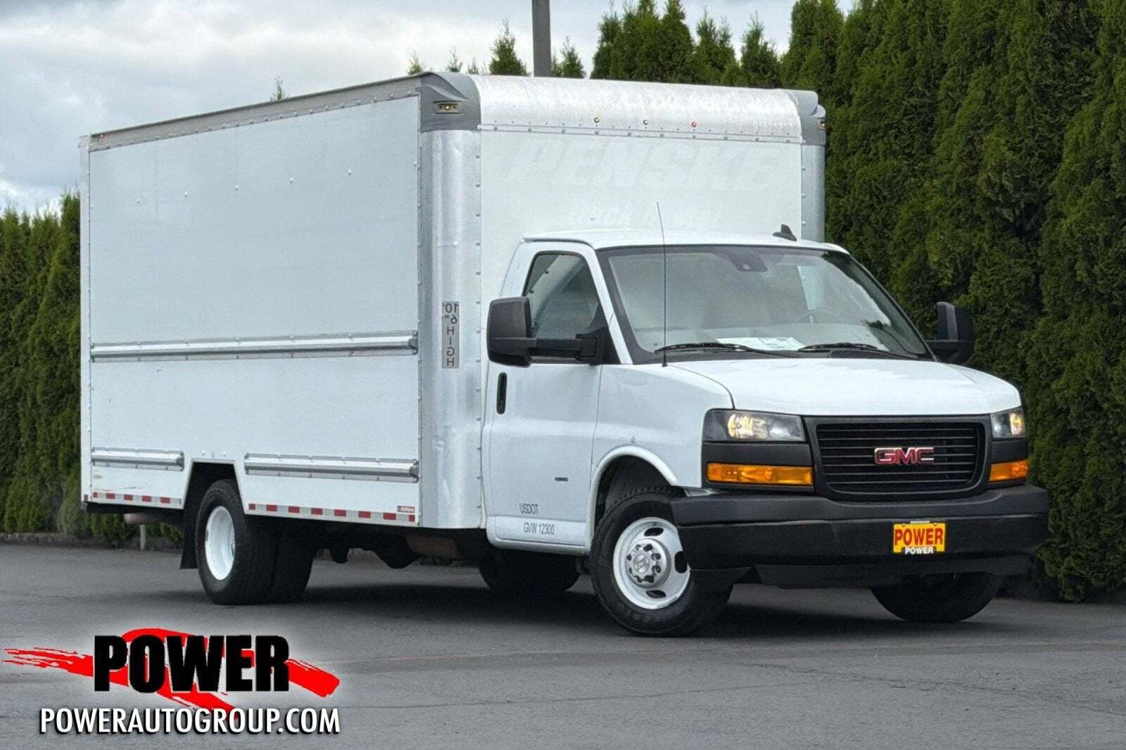 2021 GMC SAVANA in Sublimity, OR