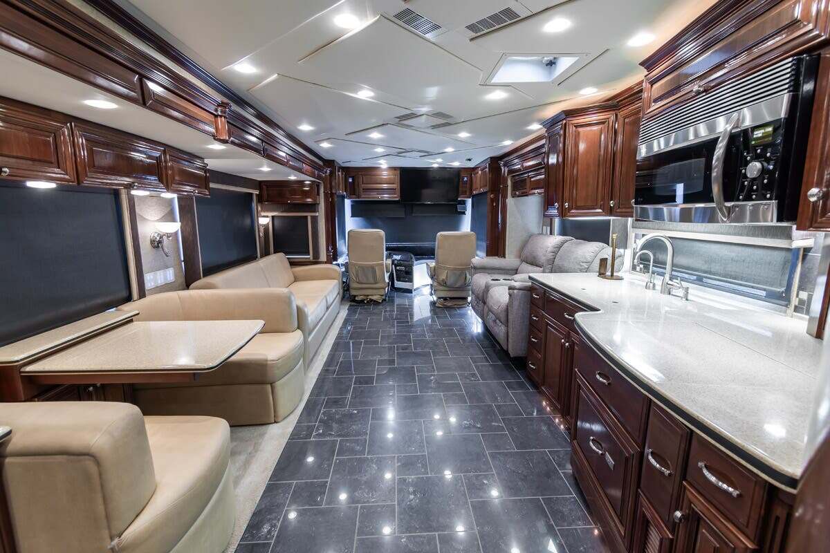 2011 Newmar King Aire 4574 in alvarado TX