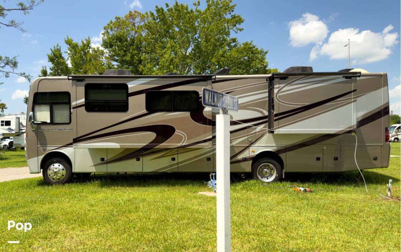 A photo of this 2020 Thor Motor Coach Challenger 37FH