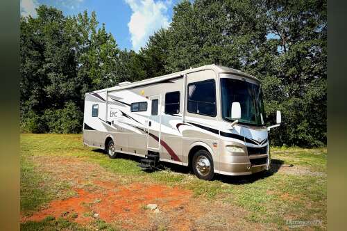2005 Coachmen Epic 3180DS in inman SC