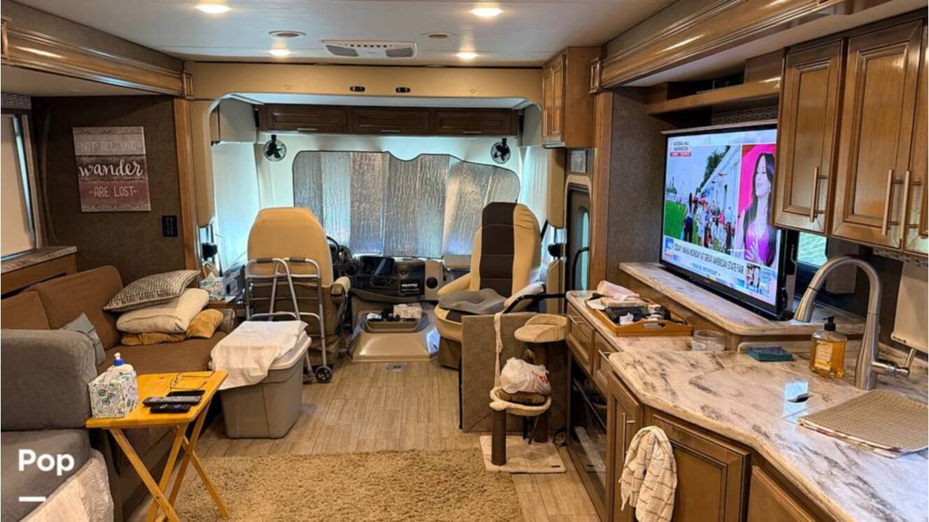A photo of this 2020 Thor Motor Coach Challenger 37FH