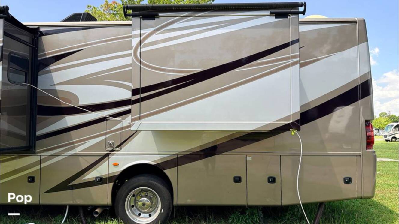 A photo of this 2020 Thor Motor Coach Challenger 37FH