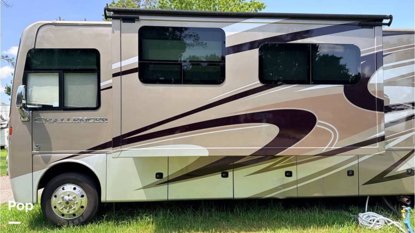 A photo of this 2020 Thor Motor Coach Challenger 37FH