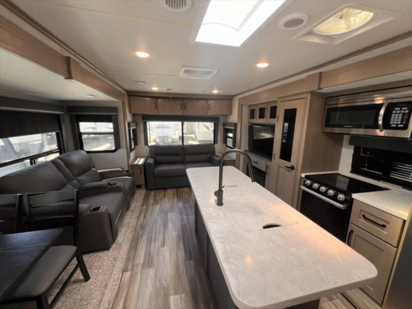 A photo of this 2023 Grand Design Reflection 315RLTS