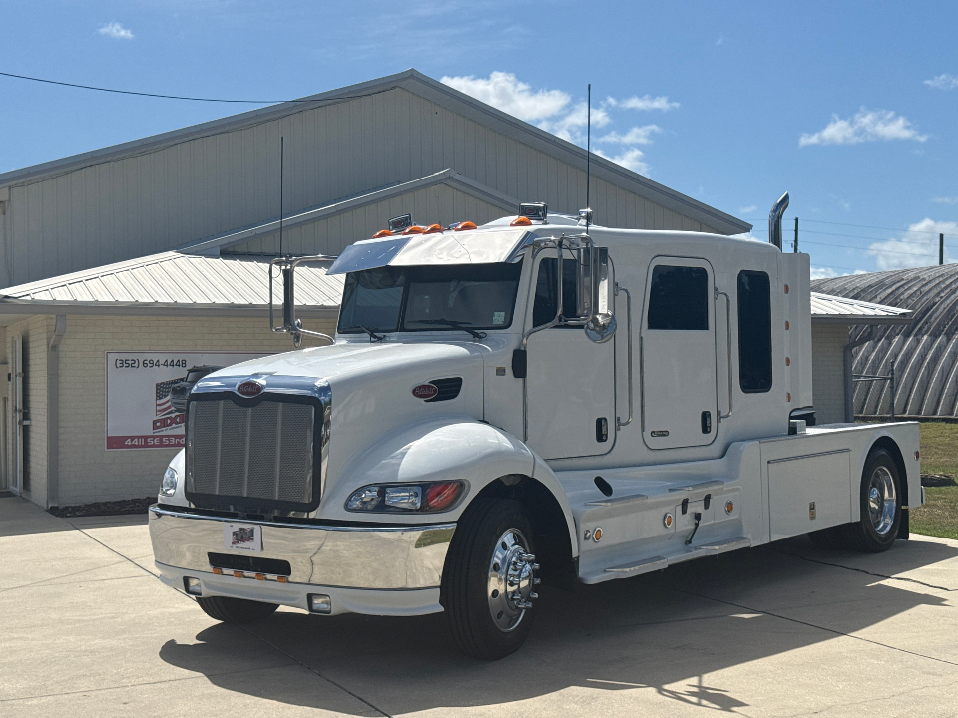 2006 PETERBILT 335 in Ocala, FL