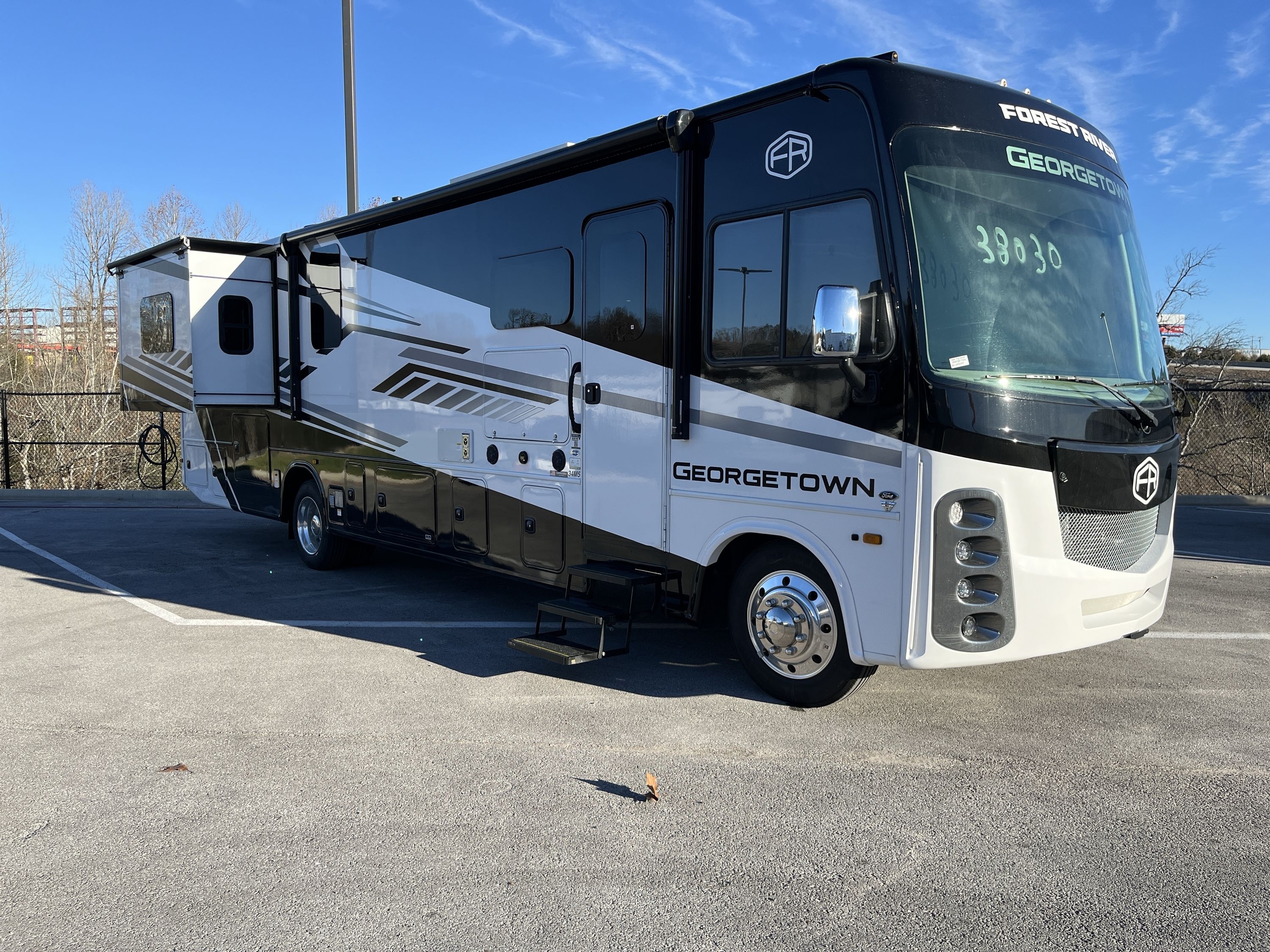 2026 Forest River GEORGETOWN 5 SERIES 34M 34M5 in branson MO