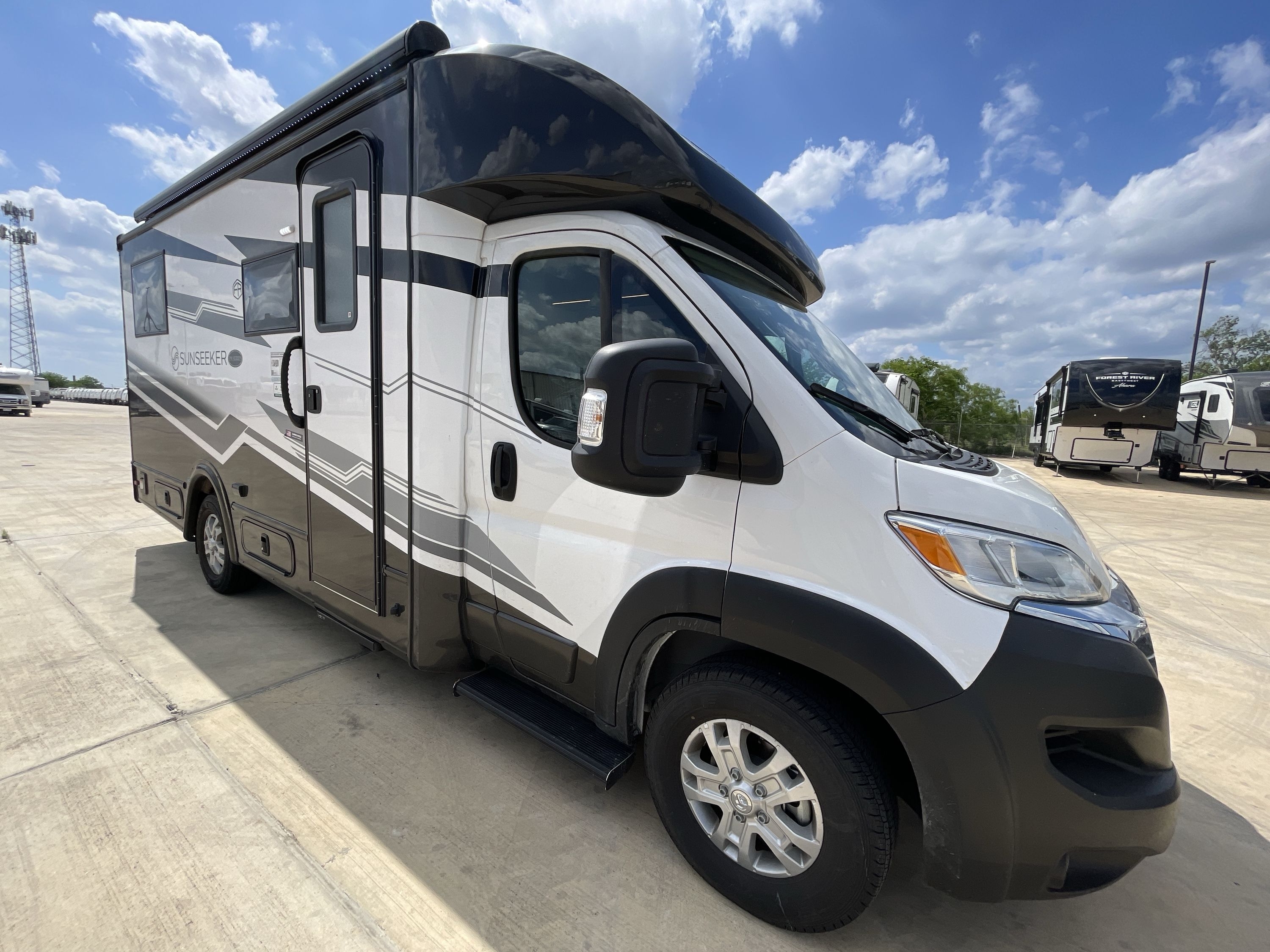 2026 Forest River SUNSEEKER PM 2030RP in new braunfels TX