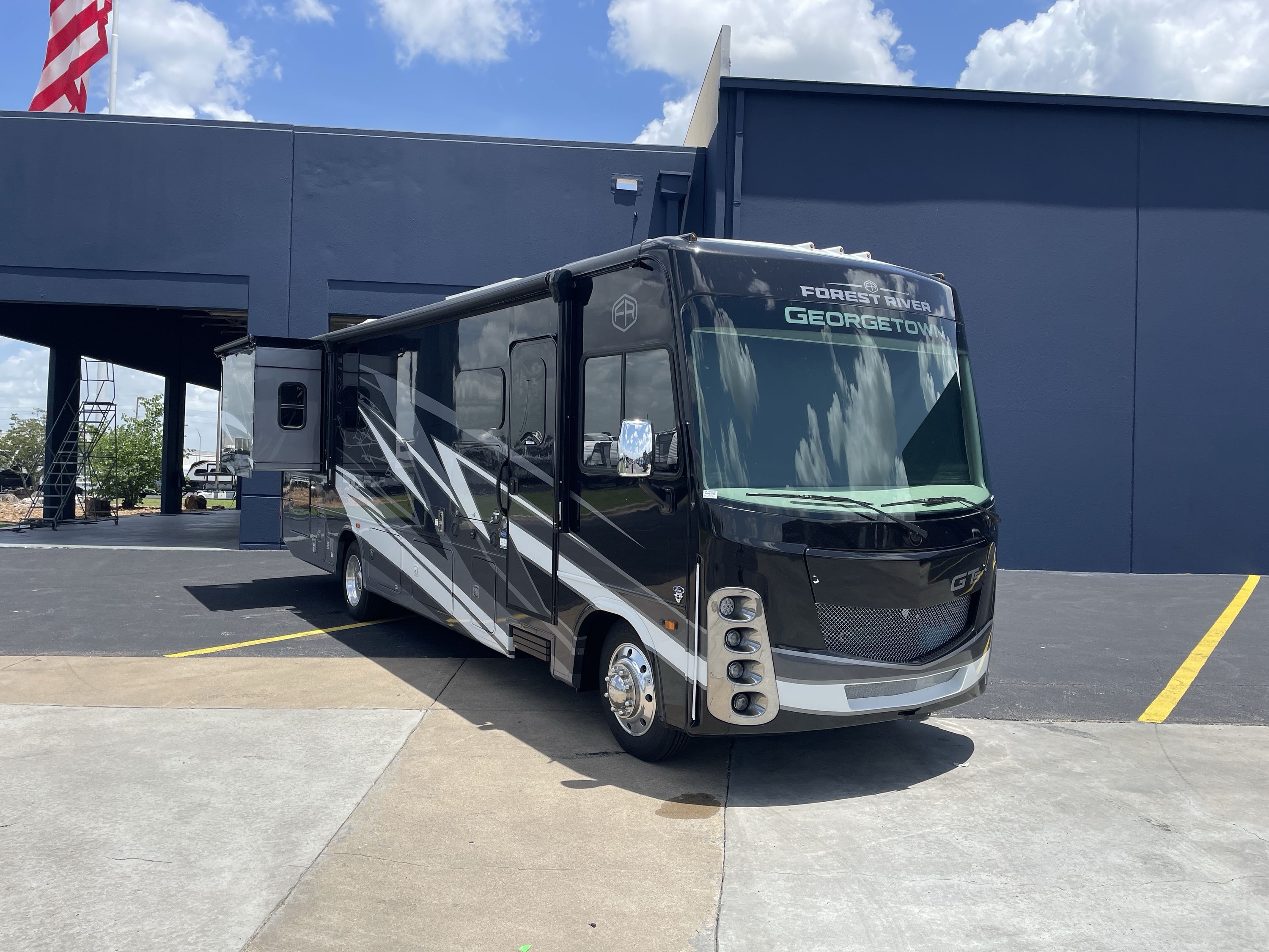 2027 Forest River GEORGETOWN 5 SERIES 31L 5 SERIES GT5 31L in katy TX