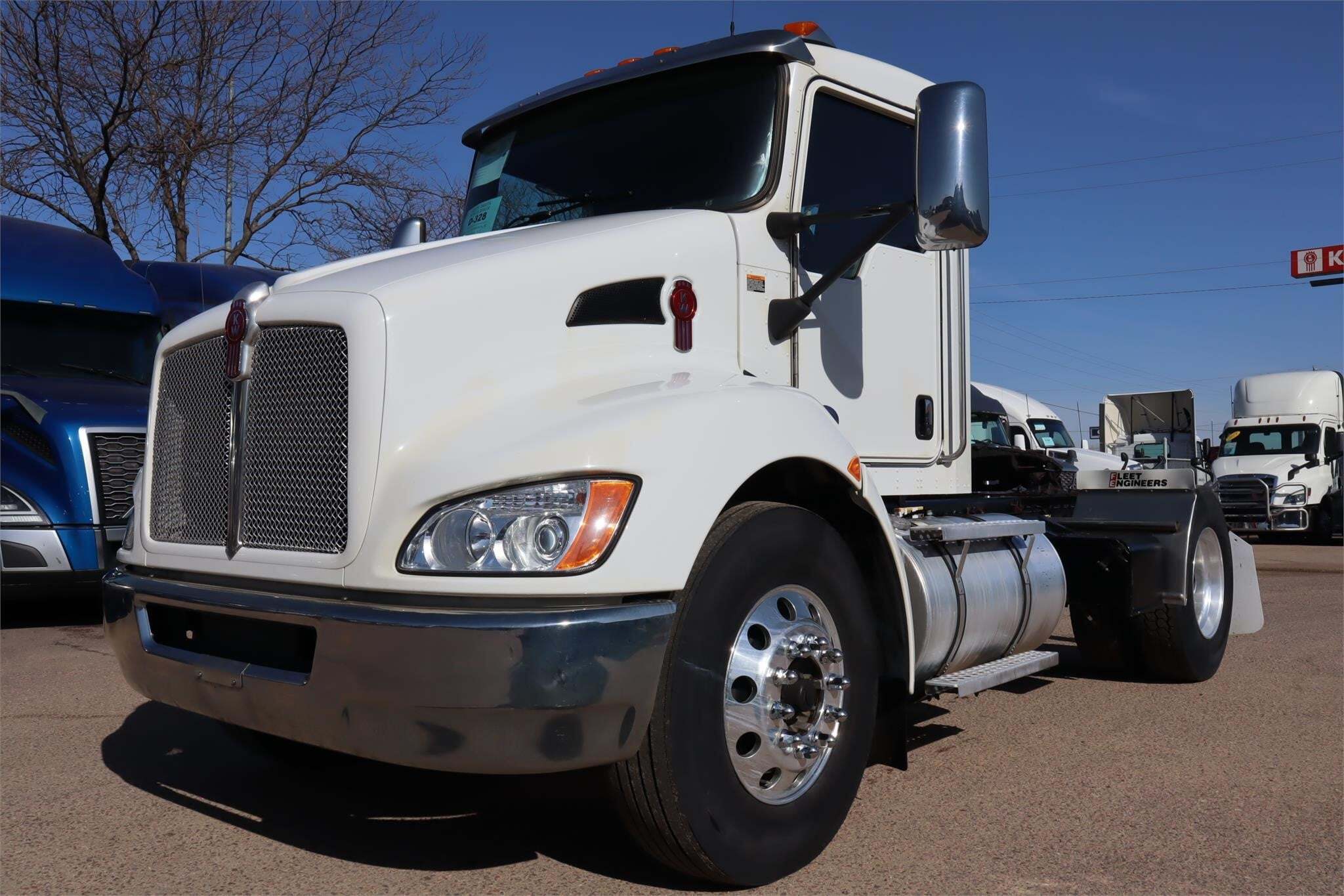 2017 KENWORTH T370 in Sioux Falls, SD