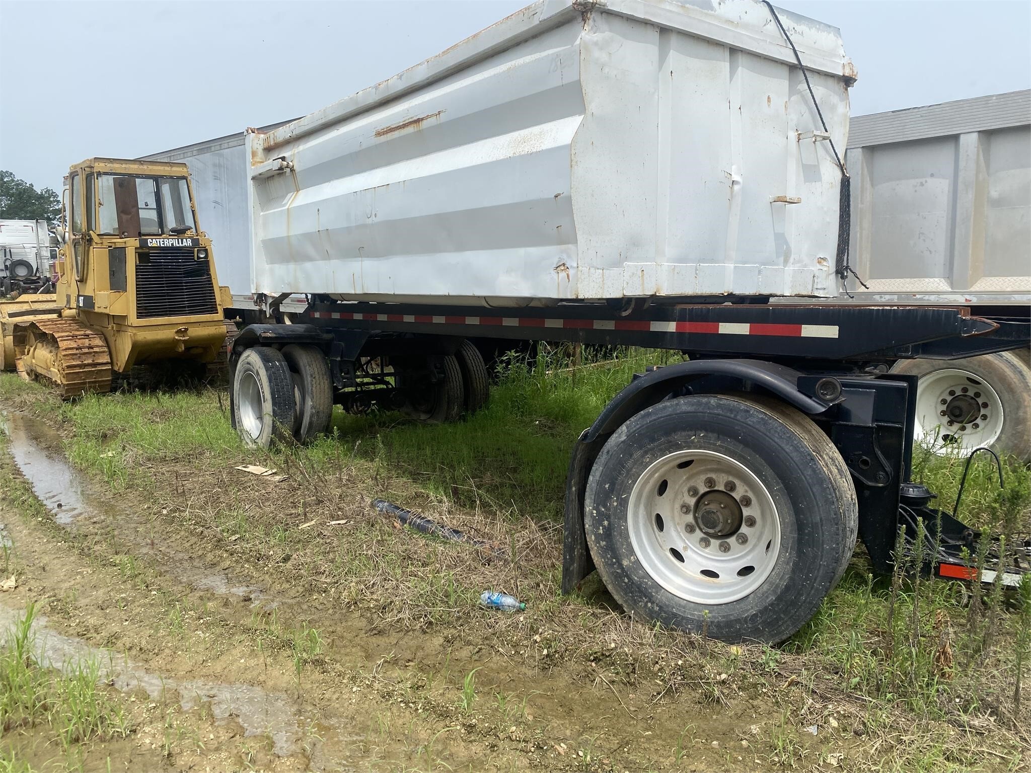 1997 SUPERIOR ROLL OFF in Covington, TN