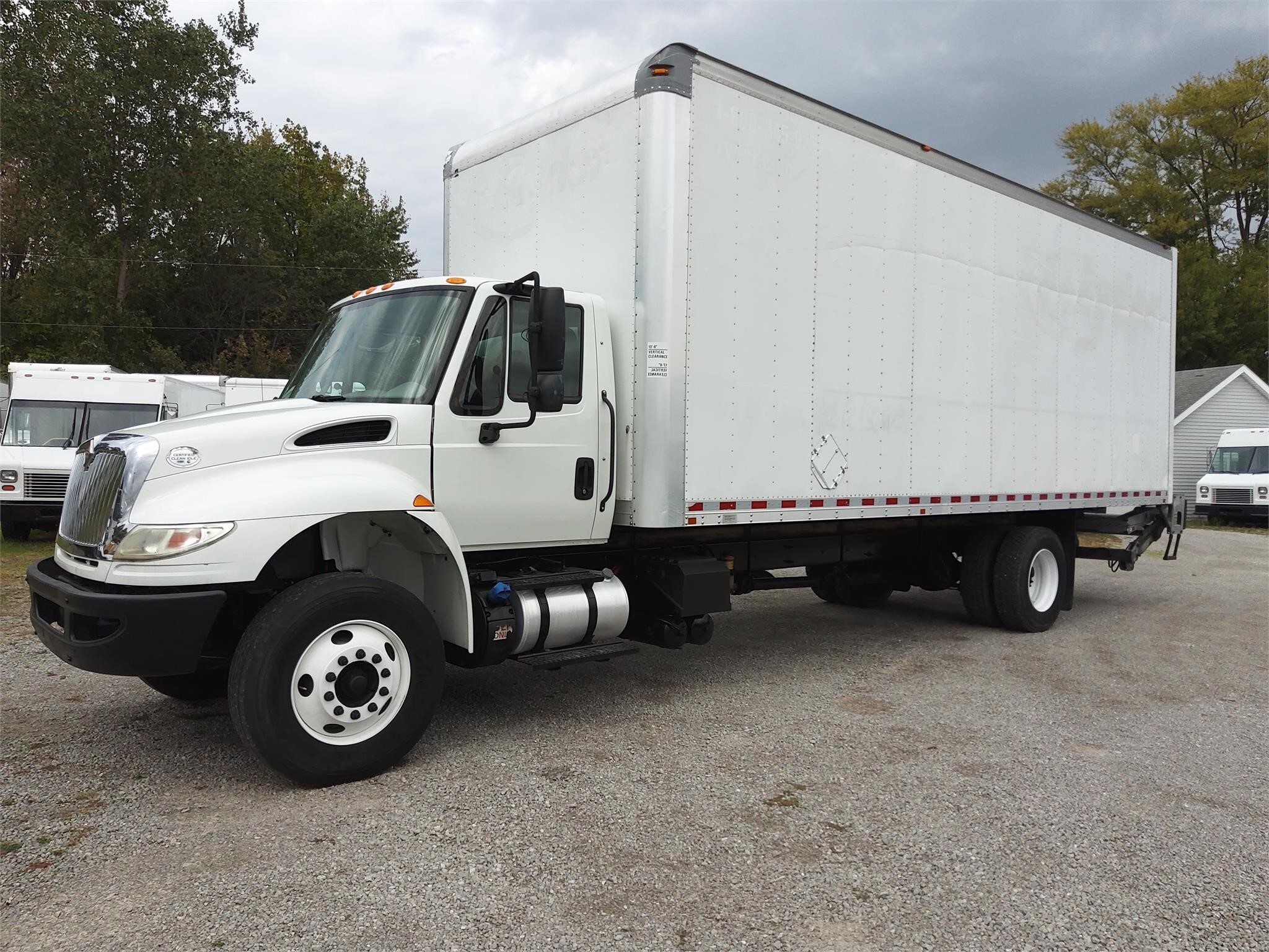 2016 INTERNATIONAL DURASTAR 4300 in Fort Wayne, IN